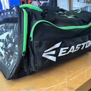 Easton Baseball duffel bag. Large